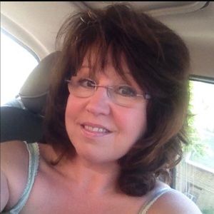 Meet your Posher, Yvette